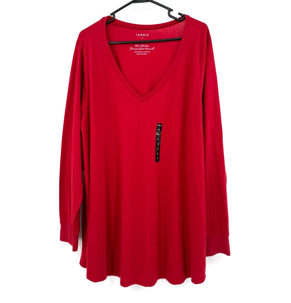Torrid Size 5XL 5 Classic Fit Long Sleeve Blouse Top Shirt Red V Neck NWT New